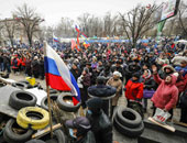 إزالة الحواجز من الميدان الذى شهد الاحتجاجات فى أوكرانيا