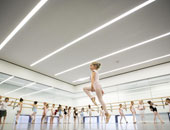 بالصور.. تعرف على نجمات المستقبل فى رقص البالية.. 600 طفلة تجرى اختبارات القبول بمدرسة "البالية الأمريكية" فى نيويورك لاختيار 120 راقصة 