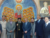 بالصور..الأنبا بيشوى: طلبت توجيه كلمة لإسرائيل لشرح عدم جواز إعادة بناء تابوت العهد دينيًا.. والأسفار النبوية تؤكد عدم بنائه.. وكنت أتمنى مشاركة المسلمين فى وقفتهم لصالح الأقصى