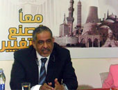 أبو العلا ماضى يبحث مع أعضاء حزب الوسط الأوضاع السياسية