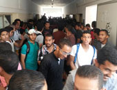 وقفة احتجاجية لطلاب "هندسة القاهرة" للمطالبة بعودة المفصولين