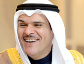 الكويت تغلق قناة فضائية وصحيفة معارضتين