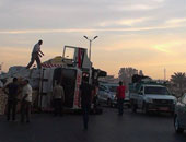 إصابة 7 أشخاص فى انقلاب سيارة نقل على طريق "إدفو- مرسى علم"