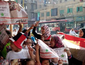 بالفيديو.. سيدات حلوان والهرم يرقصن أمام لجان الانتخابات على “بشرة خير” و”تسلم الأيادى”