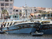 احتجاز الصيادين والعمال القادمين من ليبيا بقسم شرطة رشيد