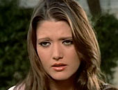 فى مثل هذا اليوم.. مولد الفنانة شمس البارودى وميلاد صابرين.. ترومان رئيس أمريكا يطالب بهجرة اليهود لفلسطين.. ومصر تدخل حرب القرم مع الدولة العثمانية.. والاتحاد السوفيتى يطلق أول قمر صناعى فى العالم