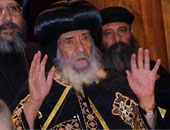 البابا شنودة يلتقى أحمد رشدى.. ويفتتح قناة مارمرقص اليوم