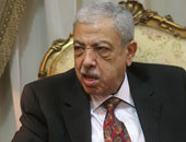 منصور العيسوى وزير الداخلية الأسبق يدلى بصوته فى لجنة مدرسة أبو الهول