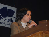وزيرة البحث العلمى الأسبق تطالب بضرورة تصنيع أدوية السرطان فى مصر