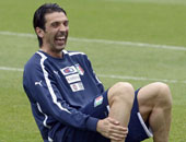 بوفون: ضياع الفرص السهلة أصابنى بـ"الجنون"