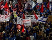 بالفيديو.. إسرائيليون يتظاهرون ضد نتنياهو للمطالبة بإقامة دولة فلسطينية
