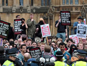 مناهضو الرأسمالية ينظمون مظاهرة حاشدة فى وسط لندن