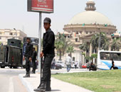 تكثيف أمنى أمام جامعة القاهرة استعدادا لمواجهة تظاهرات الإخوان داخل الحرم