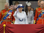 إليزابيث ملكة بريطانيا تزور معسكراً نازياً سابقا للمرة الأولى