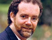 أول ترجمة فارسية لإحدى روايات الأمريكى جميز جونز