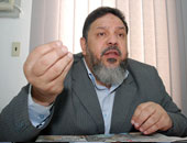 منتصر الزيات يتمكن من دخول مدينة الإنتاج رغم الحصار 