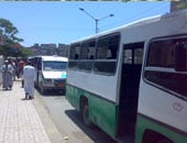 القانون يشترط الترخيص لممارسة السيارات والشاحنات لخدمات النقل الداخلى