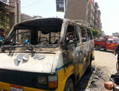 تفحم سيارة ميكروباص احترقت بسبب ماس كهربائى على طريق الإسكندرية الساحلى