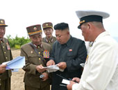 مجموعة من الناشطات تعبر المنطقة منزوعة السلاح بين الكوريتين