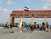 سفر وعودة 1040 مصريا وليبيا و 255 شاحنة عبر منفذ السلوم خلال 24 ساعة