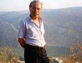 الشاعر وديع سعادة: أين تصبح الثقافة والعائلات تنام فى المقابر