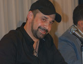 حيرة كريم عبد العزيز فيلم عن الثورة وآخر كوميدى