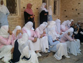اعتصام ممرضات داخل مجلس مدينة المحلة احتجاجًا على قرار نقلهم