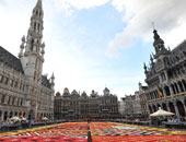 "ميدان لاجران بلاس" فى بروكسل يستضيف مهرجان "سجادة الزهور 2012" 