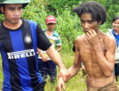 بالصور.. على غرار طرزان..فيتنامى وابنه يفران من الحرب ويعيشان بالغابة40عاما