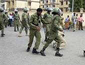 شرطة تنزانيا تلقى القبض على محتجين معارضين