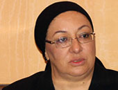 حصاد الصحة خلال 2013.. مفاوضات لتوفير عقاقير فيروس سى الجديدة.. وإصدار قانون كادر الأطباء.. وإعادة النظر فى مشروع قانون "التأمين الصحى".. وتواصل أزمة الدواء.. واستبعاد القيادات الإخوانية من الوزارة