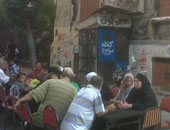 أصدقاء "جيكا" يجمعون التبرعات لإطعام الفقراء فى "مائدة الشهداء" بوسط البلد 