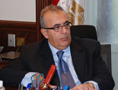 خبراء: قانون الصحة النفسية يمكنه تقييد أو حرمان الأفراد من حريتهم الشخصية.. ولائحته التنفيذية تدمر فرص تأهيل المرضى ودمجهم فى المجتمع .. ولا توجد ضوابط للعلاج الجراحى أو بالصدمات الكهربائية للأطفال