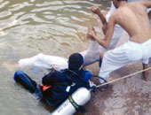 انتشال جثة شاب غريق بنهر النيل  بكوم أمبو