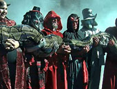 بالفيديو.. أضخم ثعبان فى العالم يعيش داخل بيت رعب أمريكى 