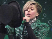 بالصور.. ليدى جاجا من حورية بحر لملثمة بـ iTunes Festival