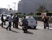 المرور:حواجز حديدية بمحيط الإغلاق الجزئى لطريق إسكندرية الصحراوى لمنع الحوادث