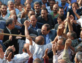 حرب تكسير العظام بين بكرى ومشعل فى حلوان.. وصراع وطنى - إخوانى على مقعد العمال