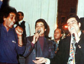 حكاية صورة نادرة جمعت عامر منيب بالهضبة والكينج 