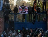 نشطاء يعتصمون أمام البرلمان البريطانى للمطالبة بـ"الديموقراطية"