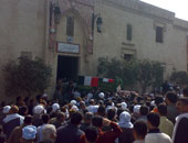 أهالى قرية  شبرا البهو بالدقهلية يشيعون جثمان مدير مباحث البحر الأحمر