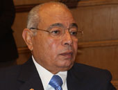 نقيب "المرافق" يصف مطالب عمال الكهرباء بـ "غير المنطقية"