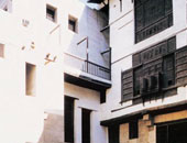 الليلة.. بيت الشعر يحتفى بالذكرى الـ60 لشاعر الأطلال