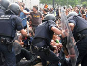 أخبار أسبانيا..إصابة 6 من الشرطة الإسبانية فى اشتباكات مع محتجين ببرشلونة