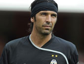 "يوتيوب" يحفز بوفون لإسعاد جماهير إيطاليا