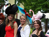 بالصور.. مسابقة لأغرب القبعات فى سباق "رويال اسكوت" 