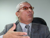 جمال زهران يطالب من أمام ضريح "عبد الناصر" بقانون جديد للإصلاح الزراعى