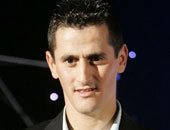 "صايفى" يعتدى على صحفية جزائرية ويصفعها على وجهها