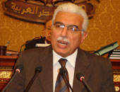 إظهر وبان.. يادكتور نظيف