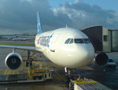 طائرة سنغافورية تهبط اضطرارياً إثر إنذار بوجود قنبلة